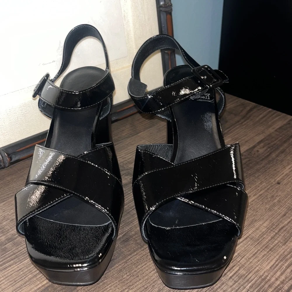Jeffrey Campbell 